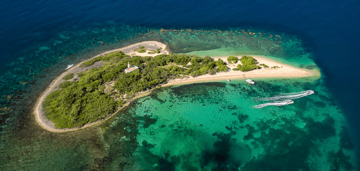Isla Cardona from Top